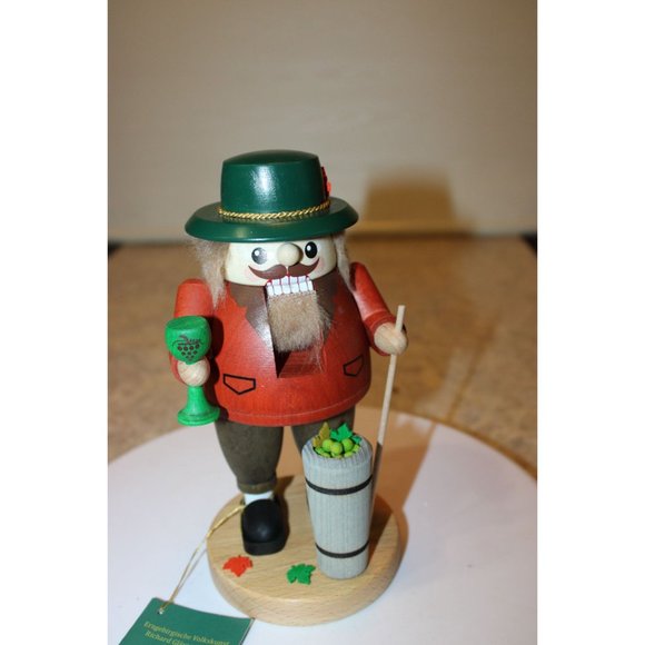 German Nutcracker Ergebirgische - Wine Maker by Richard Glasser - Picture 2 of 6
